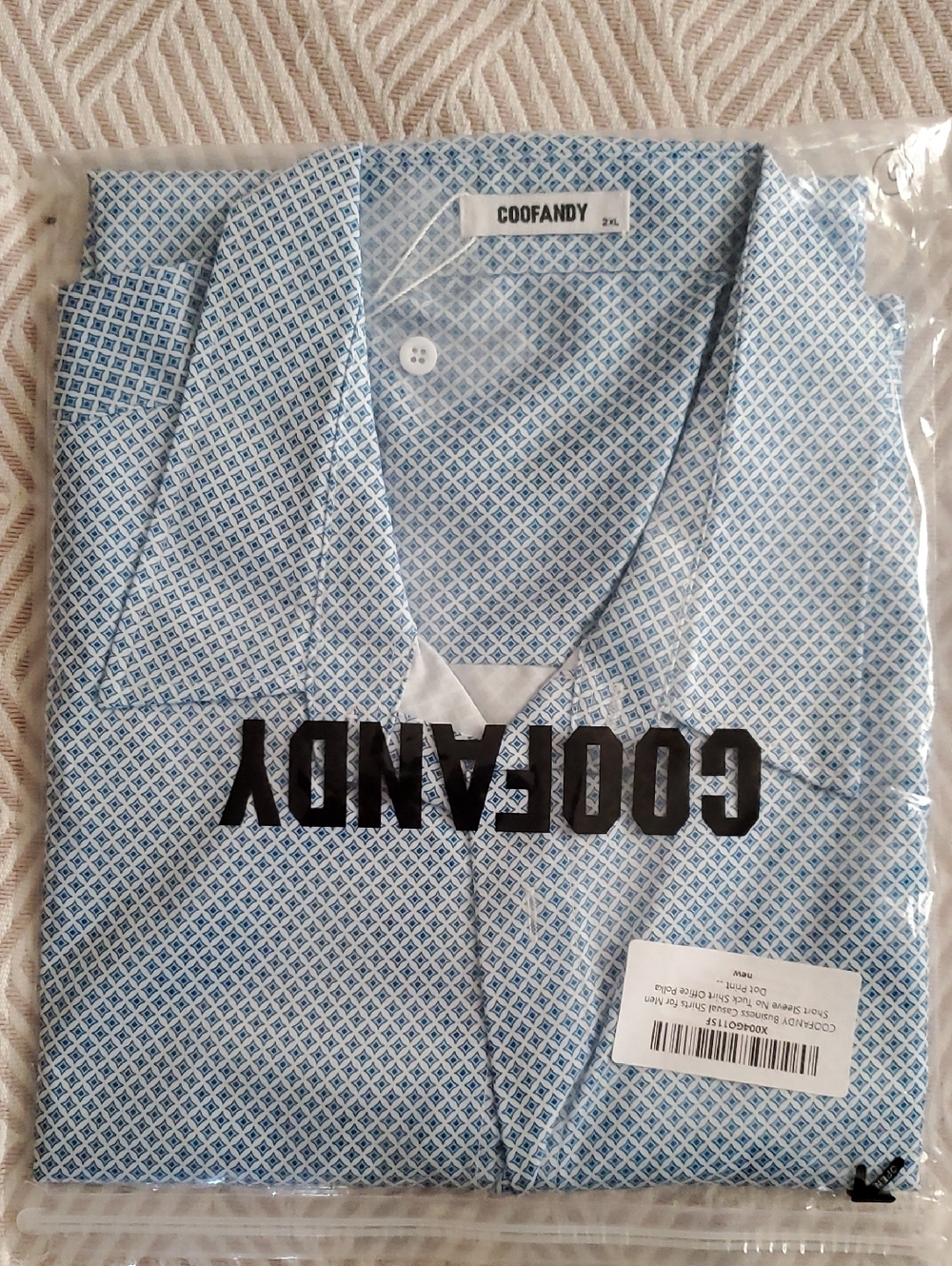 Coofandy Short Sleeve Button Down Short Sleeve No Tuck Polka Dot Print 2XL. NWT
